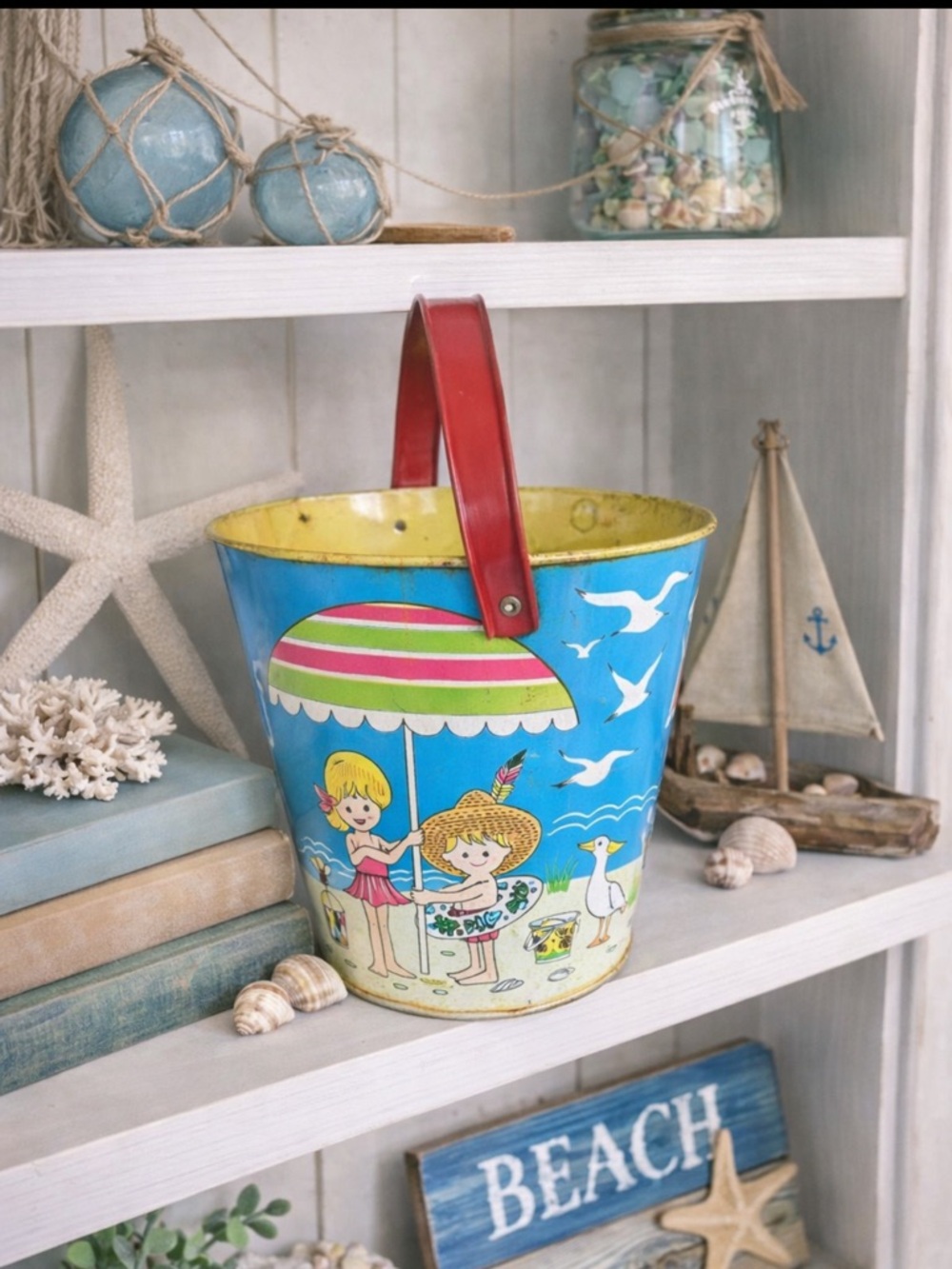 VINTAGE Metal SAND PAIL BEACH Bucket